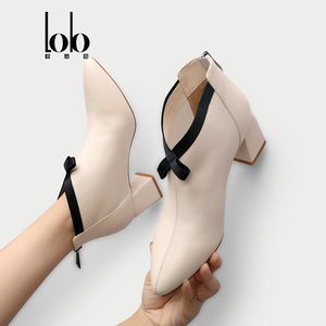 Mù<span class=keywords><strong>a</strong></span> Thu Mù<span class=keywords><strong>a</strong></span> Hè Mù<span class=keywords><strong>a</strong></span> Xuân Mù<span class=keywords><strong>a</strong></span> Thoải Mái Củ<span class=keywords><strong>a</strong></span> Phụ Nữ Đóng Toe Gót Dép Giày Chất Lượng Cao Mới Nhất Thiết Kế Mules Slide Cho - Product Image 4