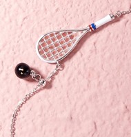 Pendentif Raquette et Balle de Squash Plaqué Or 18K Résistant au Ternissement et Longue Durée, Accessoire Sportif, Cadeau Idéal pour Meilleurs Amis ou Couples