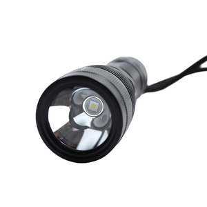 Đèn pin lặn LED siêu sáng DL-B03 2000 Lumen, chống nước IPX8, sử dụng pin 3AAA/18650 - Product Image 3