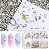 Kit de 6 grilles de strass et perles mixtes pour nail art - Cristaux plats multi-formes transparents/AB pour la décoration de manucure