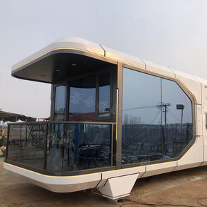 Casa Contenedor Moderna, Espacio de Vivienda Modular para Uso Hotelero con Ventanas de Vidrio Grandes y Diseño de Balcón - Product Image 1