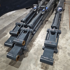 2025 desain baru <span class=keywords><strong>Excavator</strong></span> lengan standar jangkauan panjang <span class=keywords><strong>Boom</strong></span> Lengan Panjang ekstensi lengan untuk <span class=keywords><strong>Hyundai</strong></span> <span class=keywords><strong>Excavator</strong></span> - Product Image 3