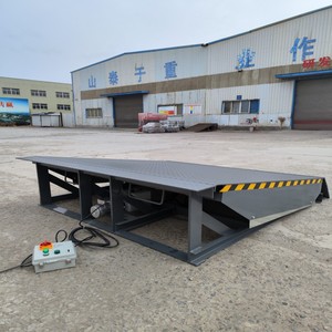 8t/10t Công suất thủy lực tấn kho <span class=keywords><strong>Dock</strong></span> <span class=keywords><strong>leveler</strong></span>/8 tấn kho cạnh <span class=keywords><strong>Dock</strong></span> leveller cho xe tải - Product Image 4