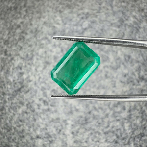 Émeraude naturelle zambienne de 4,32 carats, taille octogonale, pierre précieuse verte lâche avec éclat pour la fabrication de bagues, pendentifs et bijoux - Product Image 1