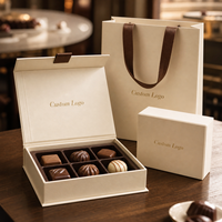 Boîte cadeau de 6 truffes au chocolat personnalisées de luxe avec sac en papier assorti, emballage rigide magnétique personnalisé pour macarons