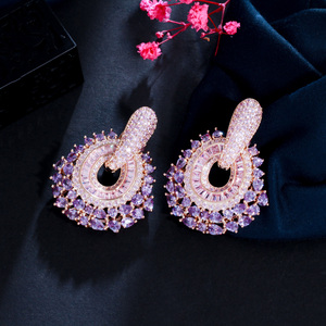 Nuevos Pendientes Colgantes de Lujo con Pavé de Circonitas Cúbicas en Morado y Rosa para Mujer, Accesorio de Joyería para Fiestas y Bodas - Product Image 6