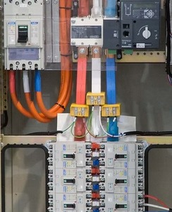Tableau de distribution compact aux normes australiennes avec boîtier triphasé 400V et tableau de commutation <span class=keywords><strong>Senergy</strong></span> pour bâtiment commercial - Product Image 4