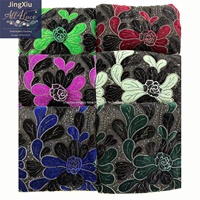 Tissu en dentelle de tulle brodé de perles et de sequins floraux 3D audacieux pour robes africaines et tenues de soirée