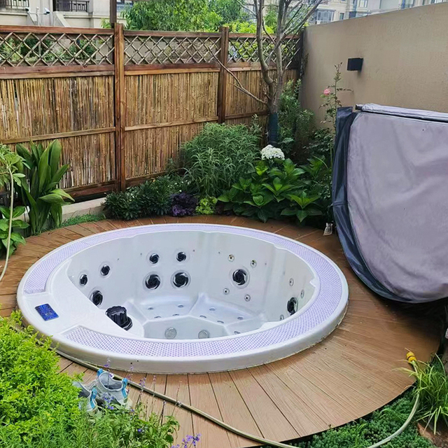Whirlpool Outdoor Spa Hot Tub Relaxing Massage Bathtub for Villa Garden & Hotel Premium Pool Product