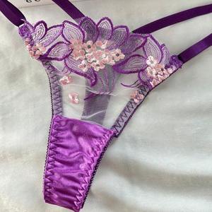 Ensemble deux pièces de lingerie transparente en dentelle brodée sexy pour femmes, soutien-gorge push-up fin pour poitrines généreuses, maintien léger - Product Image 4