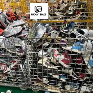 S33 Venta al por Mayor de Zapatillas Urbanas de Segunda Mano, Calzado Deportivo Original Usado, Estilos Variados, Uso Diario Informal, Suministro a Granel Premium - Product Image 5