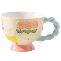 Vente en gros de tasses à café en céramique mignonnes avec fleurs créatives peintes à la main tasses à lait personnalisées grande tasse à lait en céramique gaufrée tasses petit déjeuner tasse en avoine