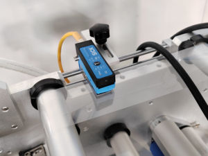 Máquina Etiquetadora Digital Eléctrica de Mesa Semiautomática con Rotación de 360° para Botellas, Multiusos, para Embalaje de Madera - Product Image 4