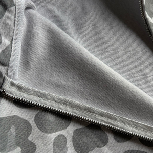 Bông tùy chỉnh người đàn ông tuyết Cheetah Leopard in Zip Up Hoodie - Product Image 4