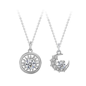 Set Collana Romantica per Coppie 2026 all'Ingrosso, Collana con Pendente Sole e <span class=keywords><strong>Luna</strong></span> in <span class=keywords><strong>Argento</strong></span> Sterling con Moissanite Colore <span class=keywords><strong>D</strong></span>, alla Moda, per Coppie - Product Image 3