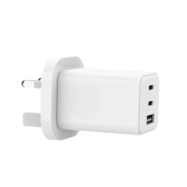 2026 65W 2c1a 3 Port PD GaN Charger High Power Fast Charging Type-C Travel Charger PD3.0 USB-C Power Adapter for Phone Laptop