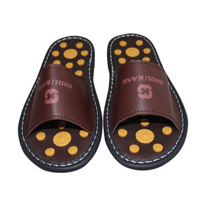 Chaussons en cuir Chaussons en pierre Tomalin points de massage sur la plante des pieds - Product Image 1