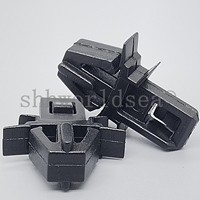 100 pièces/sac Clip en plastique pour Toyota 9090467021