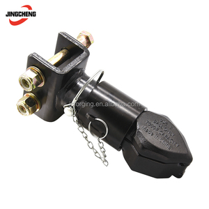 Coupleur de remorque réglable à montage sur canal de 7000 lb avec <span class=keywords><strong>attelage</strong></span> de suspension à billes de verrouillage facile à installer pour remorques - Product Image 2