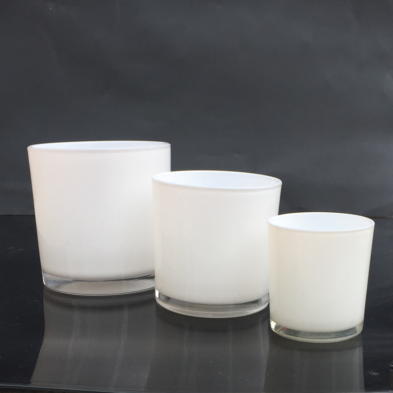 Luxury Scented Glossy White Glass Candle Jars With Lids Glossy Black Christmas Candle Vessels For Home Decor