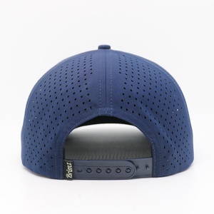 Gorras Personalizadas con Orificios Cortados con Láser, Gorra de Golf de 5 Paneles Azul Marino para Exteriores, Gorras Deportivas con Logotipo de Goma - Product Image 4