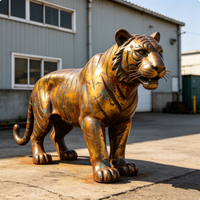 Patung Harimau Perunggu/Kuningan Desain Modern Ukuran Asli Skala Besar untuk Dekorasi Taman Luar Ruangan dengan Teknik Pengecoran