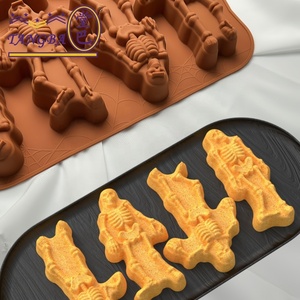 Molde de silicona engrosado con hueso Tangba para Halloween Fácil de formar y desmoldar Molde de espuma de silicona grueso y flexible - Product Image 1