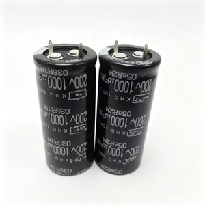 Condensador Electrolítico de Aluminio Radial con Orificio Pasante 3300μF <span class=keywords><strong>50V</strong></span> CC 18*35mm, Condensador de Filtro de Bajo Voltaje para Almacenamiento de Energía en Stock - Product Image 1