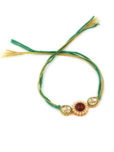 Rakhi Kundan Tradicional Premium con Hilo Verde, Diseño Especial Hecho a Mano para Raksha Bandhan, para Hermano - Product Image 4