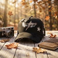 Gorra de Béisbol Estilo Vintage con Pedrería, Cinco Piezas, Estampado en Relieve y Bordado a Mano