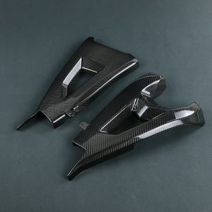 Protection de bas de queue en carbone sec 3K pour Kawasaki ZX10R 2021+ - Pièces de modification moto - Product Image 3