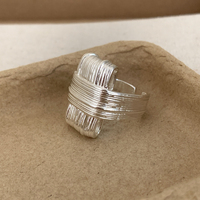 Großhandel Messing Echtvergoldeter Statement-Ring für Damen, umwickelter Draht, gerippt, strukturiert, klobig, breiter offener Fingerring, Vintage-Schmuck