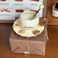 Ensemble tasse et soucoupe à café style Ins, esthétique raffinée, tasse en céramique design élégante, cadeau d'anniversaire et souvenir idéal
