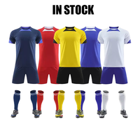 Nouveaux modèles de vêtements de football unisexes à séchage rapide, ensembles de maillots de football en polyester, impression numérique personnalisée, haut pour adulte, design d'équipe vierge