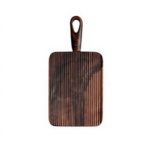 Planche à fromage traditionnelle en bambou avec huiles naturelles pour préserver les veines du bois, écologique et durable, outil de cuisine - Product Image 1