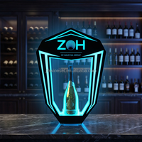 Exhibidor de Botellas LED Metálico Delgado con Logotipo Personalizado, Estilo Art Deco, Regalo Empresarial para Presentación de Licores en Bares Modernos