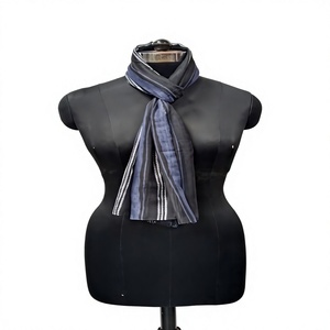 Écharpe en viscose rayée bleue, longue et légère, chaude pour femmes, automne-hiver - Product Image 1