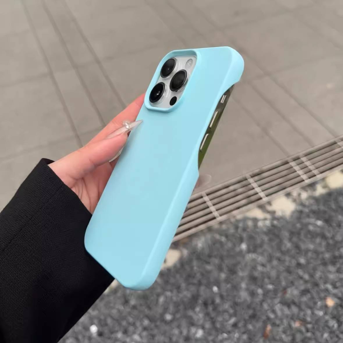 Pointe lointaine bleue