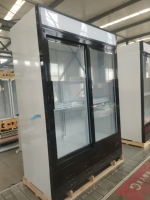 Réfrigérateur vitrine double porte en acier inoxydable à refroidissement par air pour magasin de détail, stockage de produits laitiers frais et boissons, 2-8°C, numérique