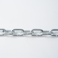 Chaîne à maillons en acier soudé ordinaire DIN5685 DIN763 3MM 4MM 5MM 6MM longue et courte chaîne de traînée en fer galvanisé et en matière plastique au zinc