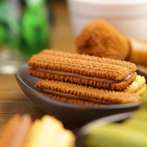 Biscuits sandwich <span class=keywords><strong>au</strong></span> <span class=keywords><strong>chocolat</strong></span> et <span class=keywords><strong>au</strong></span> <span class=keywords><strong>yaourt</strong></span> 58g Snacks asiatiques - Product Image 3