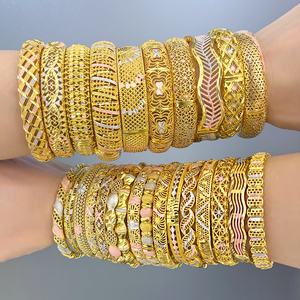 JXX Factory : Vente en gros de bracelets et joncs de mode de styles variés, joncs en or, bijoux de Dubaï, bracelets en or - Product Image 2