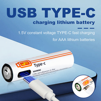 Piles lithium-ion AAA rechargeables par USB 1,5 V avec port de charge USB-C. Comprend un chargeur.