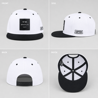 Casquette Snapback Blanche à Visière Plate Noire Six Panneaux avec Broderie de Logo Personnalisé Réglable Streetwear OEM Vente en Gros Faible MOQ