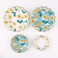 Nouveau lot d'assiettes et de serviettes en papier jetables de 9 pouces de couleur blanche et verte brillante pour les fêtes utilisées dans les restaurants et les supermarchés