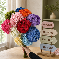 Bunga Simulasi Hydrangea Sutra untuk Pernikahan 90 Buah Tata Letak Rangkaian Bunga Dinding Tunggal