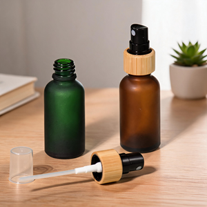 Flacone Spray in Vetro Multifunzionale Autopulente con Tappo a Vite 30ml, Funzionamento Silenzioso, Design Intelligente per Camera da Letto, Ufficio, Auto - Product Image 5