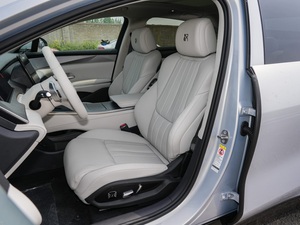 BYD <span class=keywords><strong>Han</strong></span> <span class=keywords><strong>L</strong></span> EV Veicolo Elettrico ad Alta Velocità AWD 4WD, Auto Cinese ad Alte Prestazioni, Berlina 4 Porte 5 Posti, 701km 680 CV, Modello 2025 - Product Image 5