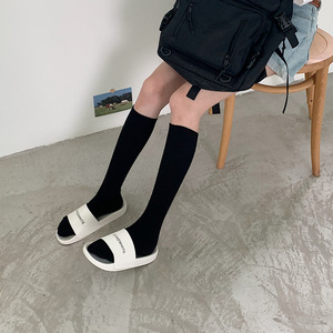 Chanclas Personalizadas con Logotipo para Hombre, Sandalias de Verano para Interiores y Exteriores, Sandalias de Goma con Relieve 3D para Mujer - Product Image 3