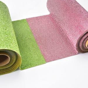 Rollo de Adorno de Diamantes de Imitación Autoadhesivo de 450 cm x 24 cm, SS6, 2 mm, Malla de Cristal, Apliques de Cristal para Decoración de Paredes de Casa y Automóviles - Product Image 5